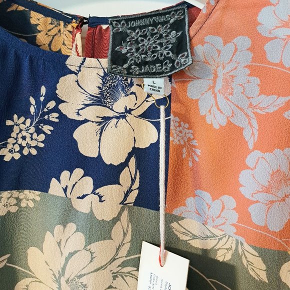 Johnny Was 100% Silk Top size Large New With Tag - Picture 7 of 8